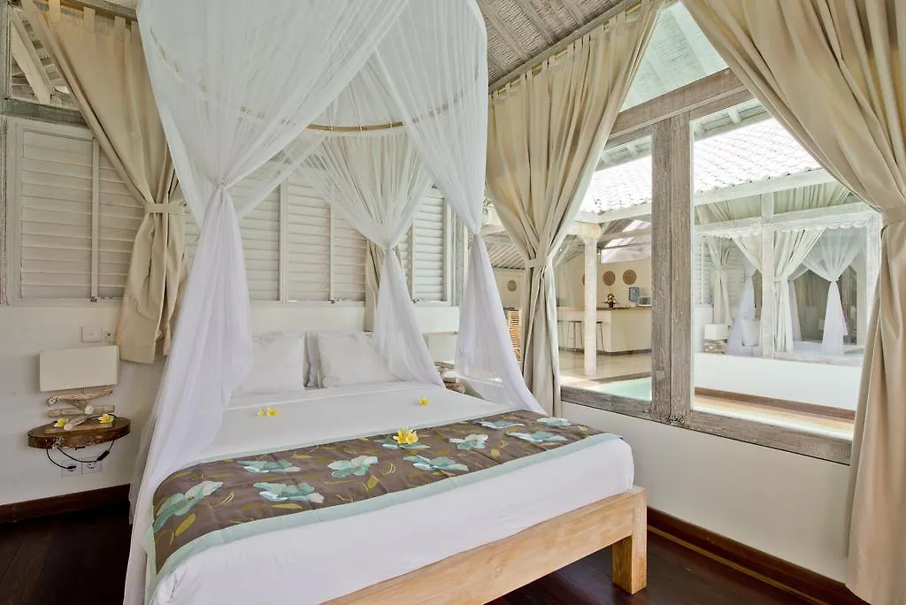 Villa Laksmana Hideaway 2 - Surrounded By Water- 2Bd Villa With Fantastic Pool! Seminyak