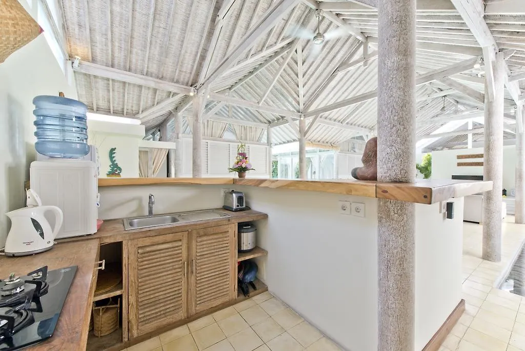 Villa Laksmana Hideaway 2 - Surrounded By Water- 2Bd Villa With Fantastic Pool! Seminyak
